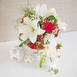 ROSE, LILY & ORCHID WEDDING CENTREPIECE